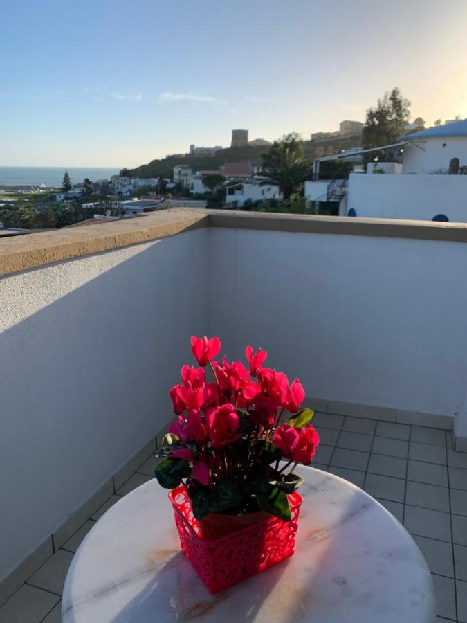 La Bussola Hotel Porto Palo Bagian luar foto