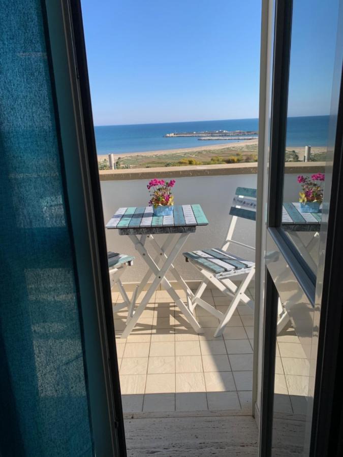 La Bussola Hotel Porto Palo Bagian luar foto